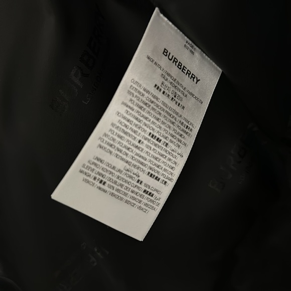 Burberry coat - Picture 6 of 13